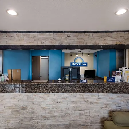 Days Inn By Wyndham Ankeny - Des Moines-3